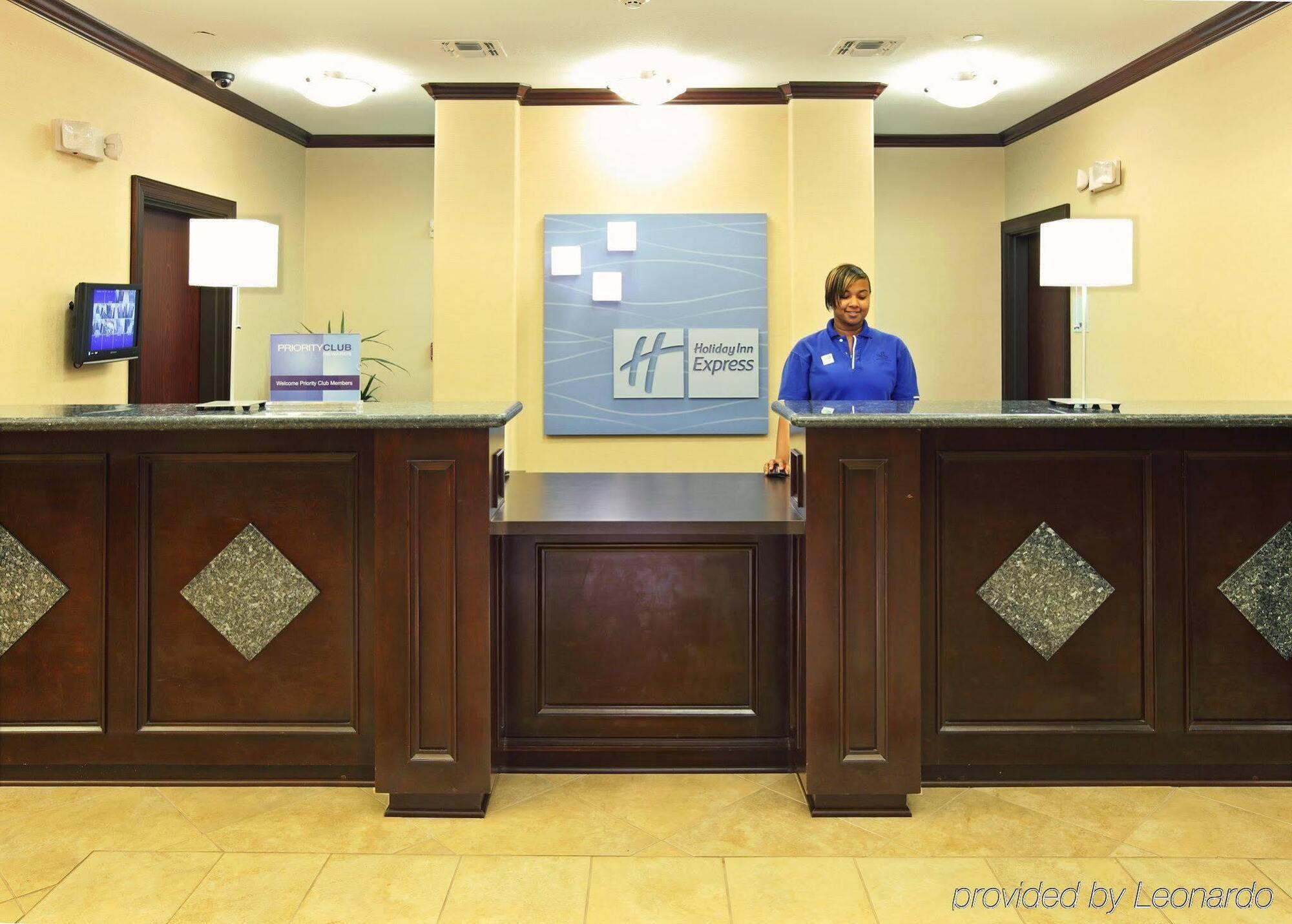 Holiday Inn Express Hotel & Suites Henderson - Traffic Star By Ihg Exterior foto